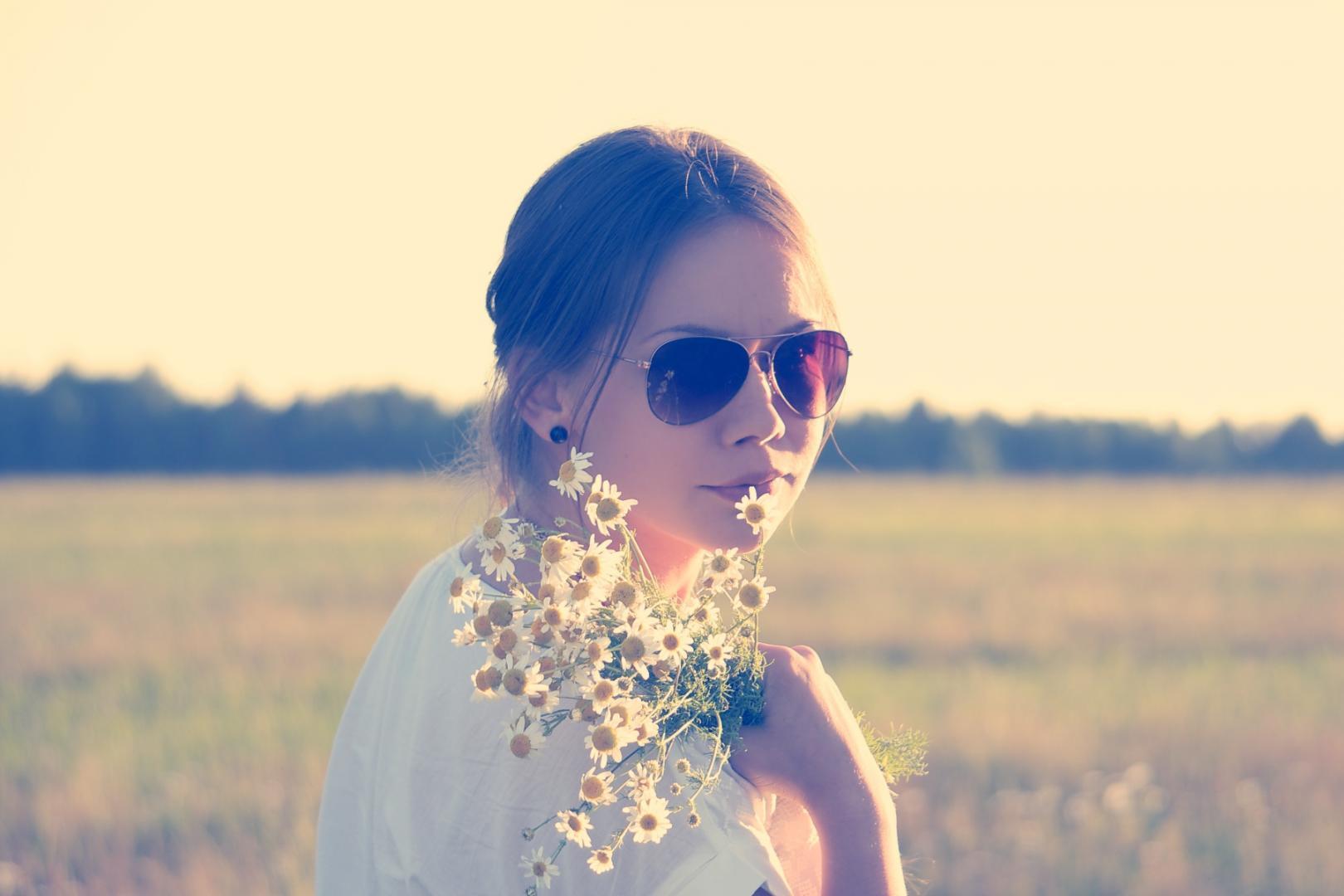 girl_flowers